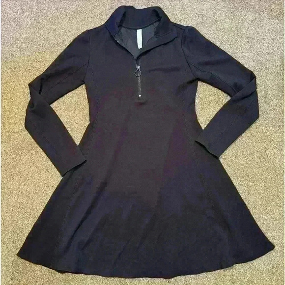 Athleta Dresses & Skirts - ATHLETA Women  XXS Black Deep Dive Fit & Flare Long Sleeve Quarter Zip Dress